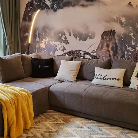 Pinewood Ang Premium Luxurious 15 Appartement