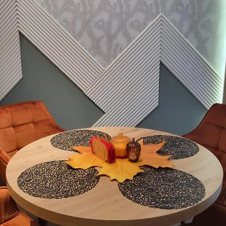 Pinewood Ang Premium Luxurious 15 *